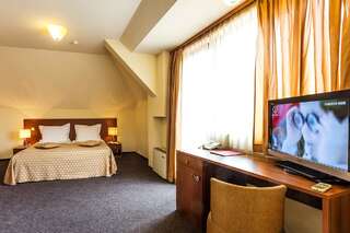 Отель Sofia Place Hotel by HMG София Номер-студио с балконом-8